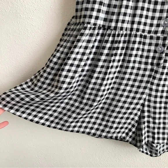 NWT Urban Outfitters Rio Tiered Button-Front Romper Size Medium - Picture 5 of 10